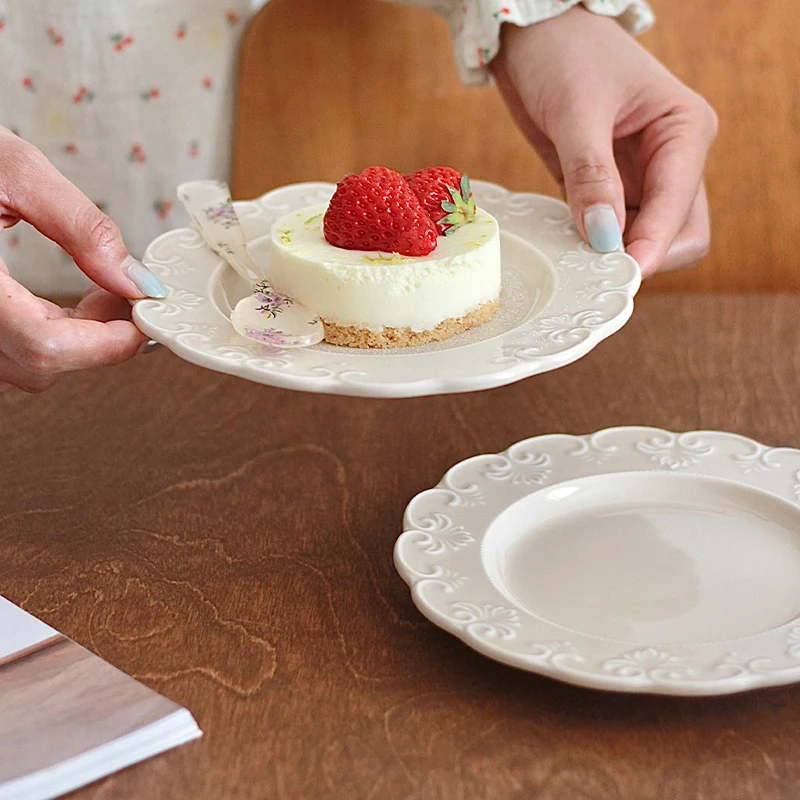 French Relief Dessert Plate Ins Retro Breakfast Bread Plates Household Versatile Dining Disc Milk Tea Colored Ceramic Tableware
French Relief Dessert Plate Ins Retro Breakfast Bread Plates Household Versatile Dining Disc Milk Tea Colored Ceramic Tableware