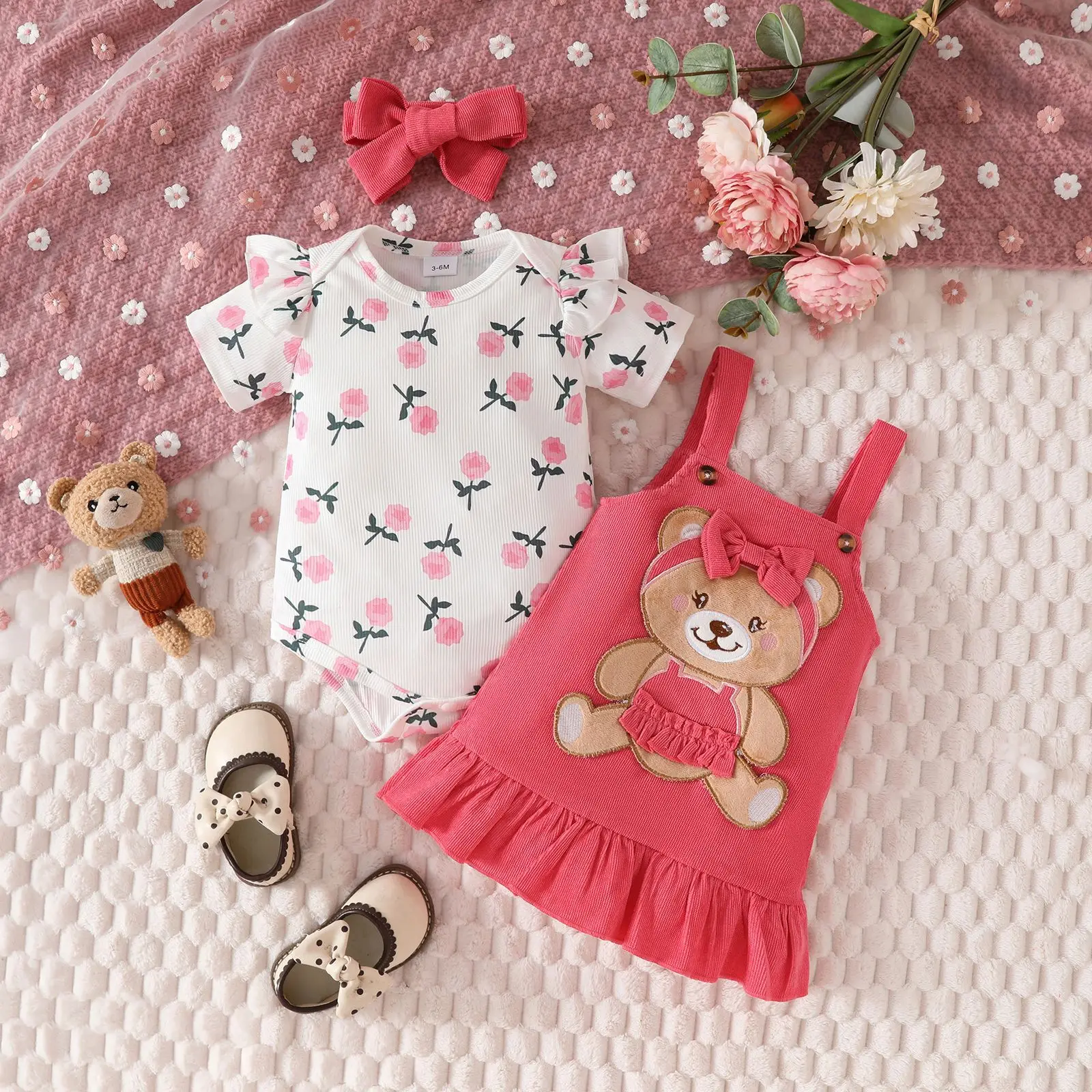 Baby Girls Dress Set 0-18M Infant Floral Short Sleeve Bodysuit Corduroy Bear Strap Dress Headband 3Pcs Baby Clothing Outfit
Baby Girls Dress Set 0-18M Infant Floral Short Sleeve Bodysuit Corduroy Bear Strap Dress Headband 3Pcs Baby Clothing Outfit