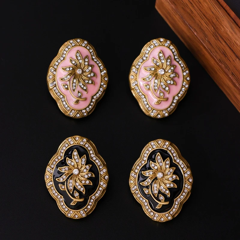 Vintage Flower Rhinestone Enamel Earrings for Women, Retro Floral Stud Earrings, Elegant Party Jewelry Gift
Vintage Flower Rhinestone Enamel Earrings for Women, Retro Floral Stud Earrings, Elegant Party Jewelry Gift