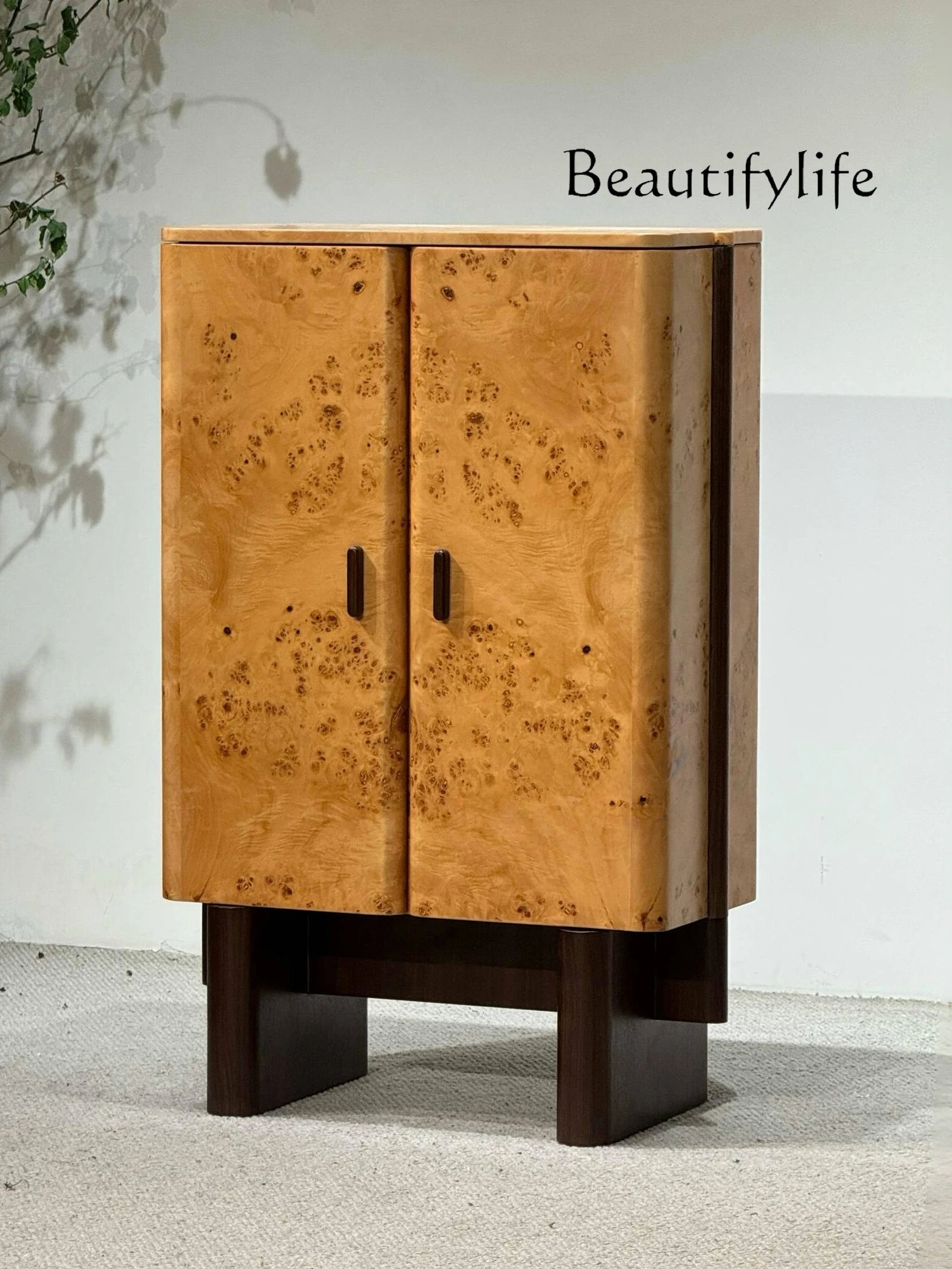 Medieval Solid Wood High Cabinet French Retro Living Room Home Storage Cabinet Bedroom Locker Tumor Bark Xuan Cabinet
Medieval Solid Wood High Cabinet French Retro Living Room Home Storage Cabinet Bedroom Locker Tumor Bark Xuan Cabinet