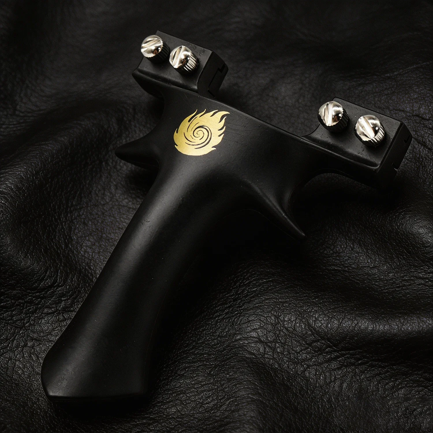 10025 Black Resin Double Screw Slingshot Professional Competitive Shooting Pocket Slingshot Outdoor Hunting Shooting
10025 Black Resin Double Screw Slingshot Professional Competitive Shooting Pocket Slingshot Outdoor Hunting Shooting