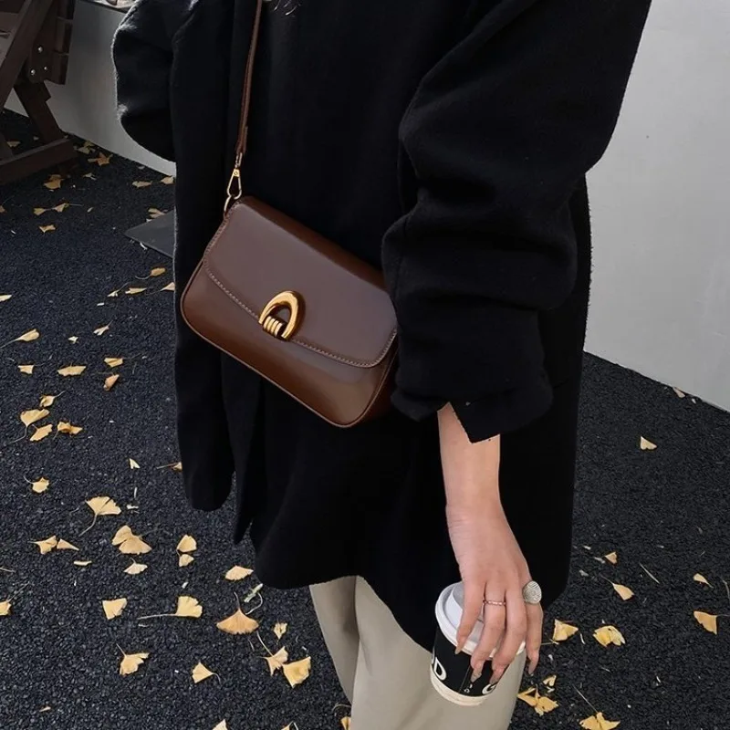 Stylish Companion Designer Diaper Bag For Women Luxury Leather Tote Elegant Crossbody Bag Everyday Chic
Stylish Companion Designer Diaper Bag For Women Luxury Leather Tote Elegant Crossbody Bag Everyday Chic