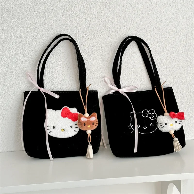 HelloKitty Sanrio Kawaii Anime Figure KT Handbag Cute Girl Plush Velvet Black Pocket Storage Shoulder Pendant Bag Birthday Gift
HelloKitty Sanrio Kawaii Anime Figure KT Handbag Cute Girl Plush Velvet Black Pocket Storage Shoulder Pendant Bag Birthday Gift
