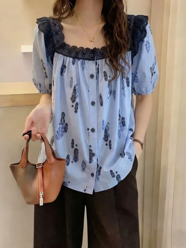 Light Blue Lace Trimmed Square Collar Short Sleeve Women's Shirt Spring Summer New Style plus Size Doll Shirt Top Korean Style
Light Blue Lace Trimmed Square Collar Short Sleeve Women's Shirt Spring Summer New Style plus Size Doll Shirt Top Korean Style