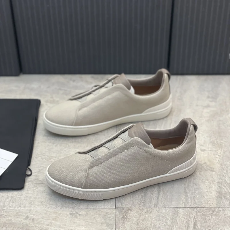 24 casual and fashionable fabric patchwork cowhide non slip shoes, simple and versatile Korean soft sole breathable single shoe
24 casual and fashionable fabric patchwork cowhide non slip shoes, simple and versatile Korean soft sole breathable single shoe