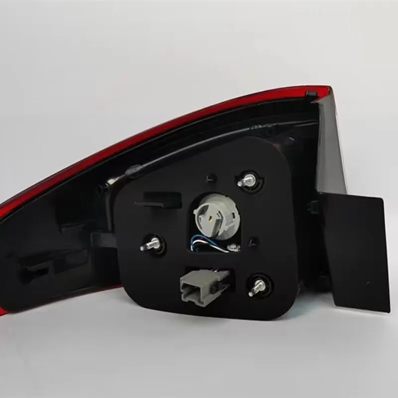 Auto parts For Ford Mondeo Fusion 2011-2012 Car Rear Bumper Tail Light Assembly Brake Stop Reverse Lamp Taillight Taillamp
Auto parts For Ford Mondeo Fusion 2011-2012 Car Rear Bumper Tail Light Assembly Brake Stop Reverse Lamp Taillight Taillamp