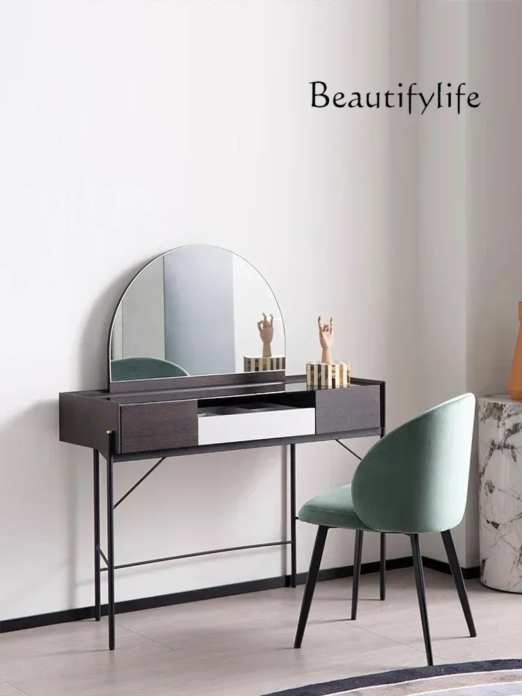 Toppinis Italian minimalist dressing table bedroom small apartment simple modern high-end dressing table dressing mirror
Toppinis Italian minimalist dressing table bedroom small apartment simple modern high-end dressing table dressing mirror