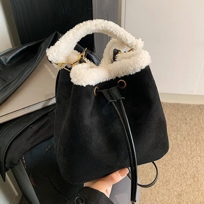 Durable Women Handbag Leather Messenger Shoulder Bag Crossbody Design Luxury Brand Famous Designer Classic Elegant Spacious
Durable Women Handbag Leather Messenger Shoulder Bag Crossbody Design Luxury Brand Famous Designer Classic Elegant Spacious