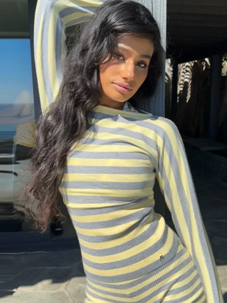 Vintage Stylish Knit Striped Chic Fitted Color Block Soft Sweaters Fall Slim-fit Layering Chic Women's Y2K Streetwear
Vintage Stylish Knit Striped Chic Fitted Color Block Soft Sweaters Fall Slim-fit Layering Chic Women's Y2K Streetwear