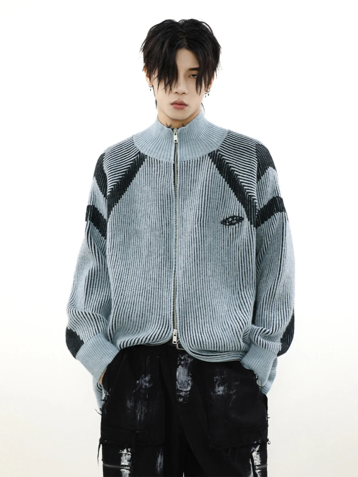 Мужской вязаный кардиган в стиле ретро-американский дизайн, модный бренд, осенне-зимний, для пар, с полосками
Мужской вязаный кардиган в стиле ретро-американский дизайн, модный бренд, осенне-зимний, для пар, с полосками