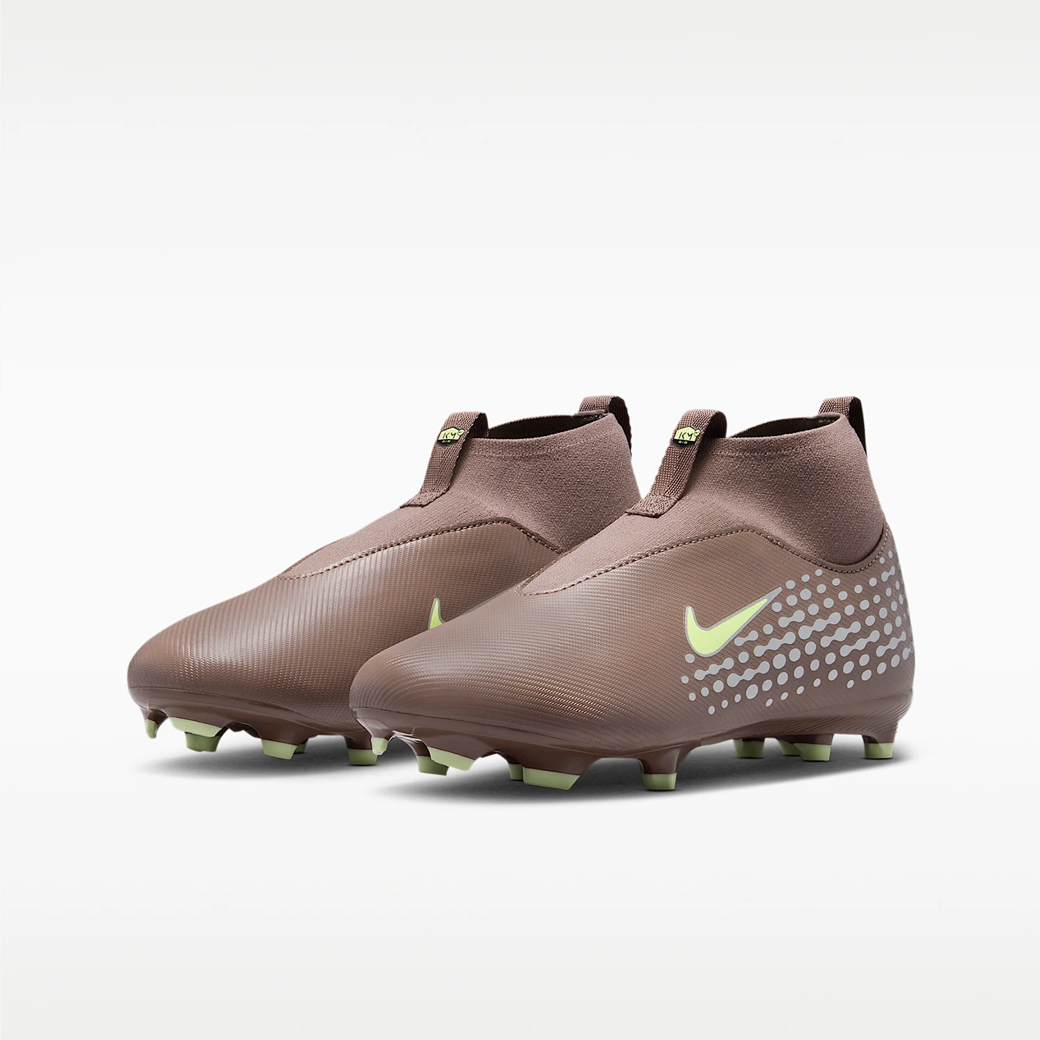 Nike Authentic Assassin Series Children's MG Soft Comfortable High-Top Football Shoes HF3417-200
Nike Authentic Assassin Series Children's MG Soft Comfortable High-Top Football Shoes HF3417-200