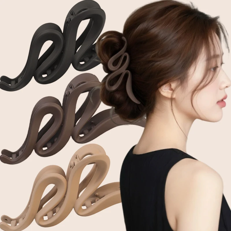 Fashion Big Matte Wave Hair Claws for Woman Girls Solid Color Simple Korean Hairpin Back Hair Holder Clip Daily Hair Accessories
Fashion Big Matte Wave Hair Claws for Woman Girls Solid Color Simple Korean Hairpin Back Hair Holder Clip Daily Hair Accessories
