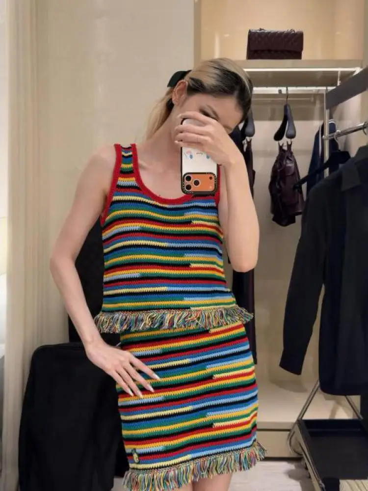 Colorful 2026 Spring/summer New Arrival Striped Unique Tassel Versatile Fashionable Knitted Vest And Skirt For Women
Colorful 2026 Spring/summer New Arrival Striped Unique Tassel Versatile Fashionable Knitted Vest And Skirt For Women