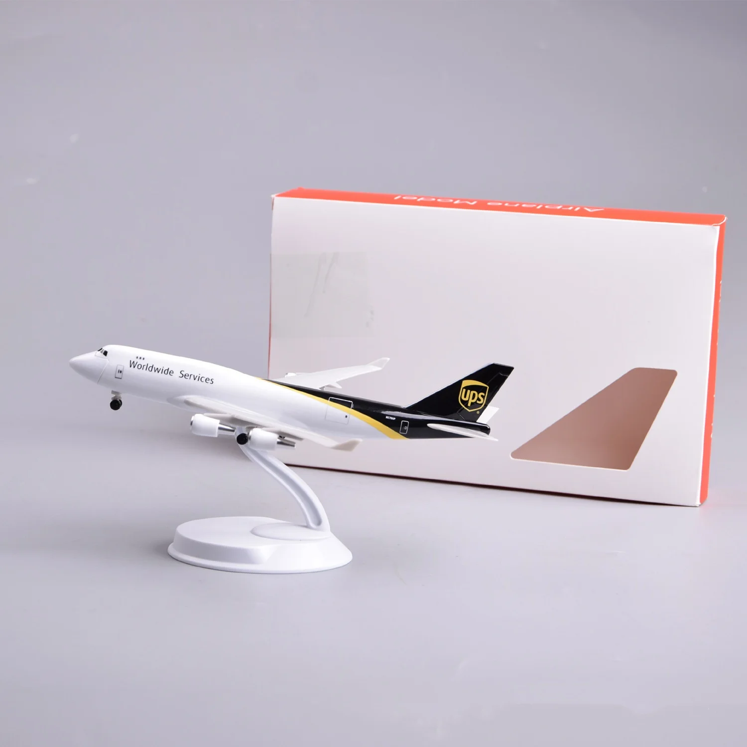 20cm UPS B747 Cargo ABS Plastic Airplane Model Toy Kit Cabin Door Openable with Stand And wheel for Collections and Displays
20cm UPS B747 Cargo ABS Plastic Airplane Model Toy Kit Cabin Door Openable with Stand And wheel for Collections and Displays
