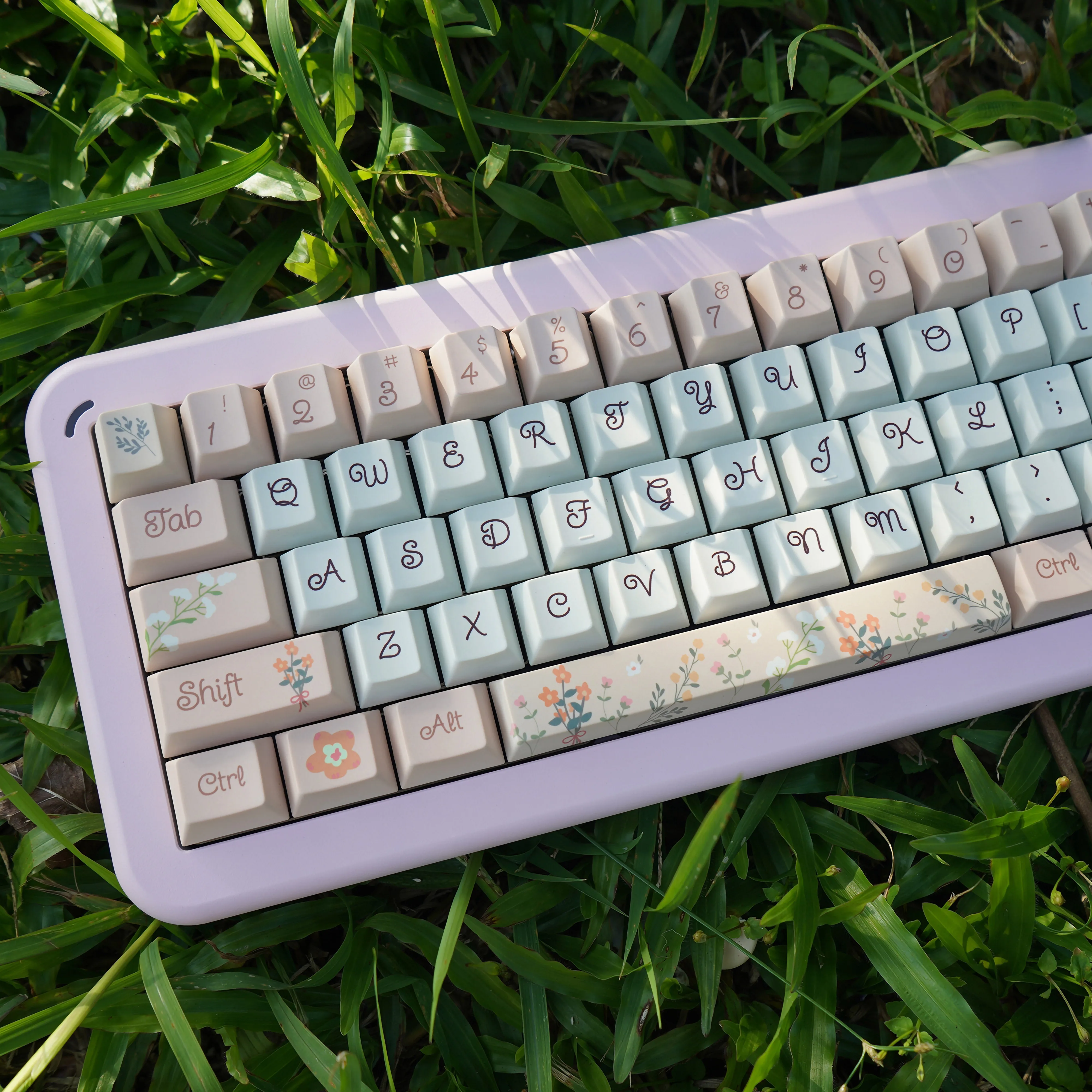 Original height PBT material Sublimation process Mechanical keyboard Customized keycap Small full set
Original height PBT material Sublimation process Mechanical keyboard Customized keycap Small full set