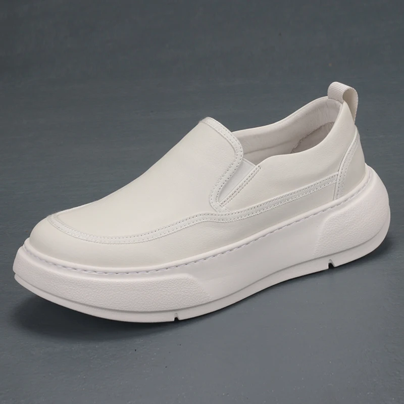 New Leather Small White Shoes Korean Version of Youth Trend Fashion Everything Casual Sports Light Comfortable a Pedal Breathabl
New Leather Small White Shoes Korean Version of Youth Trend Fashion Everything Casual Sports Light Comfortable a Pedal Breathabl