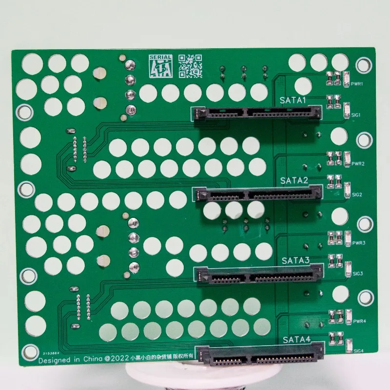 D-type Snail Backplane Improved Hard Drive SATA Interface Hot Swappable
D-type Snail Backplane Improved Hard Drive SATA Interface Hot Swappable