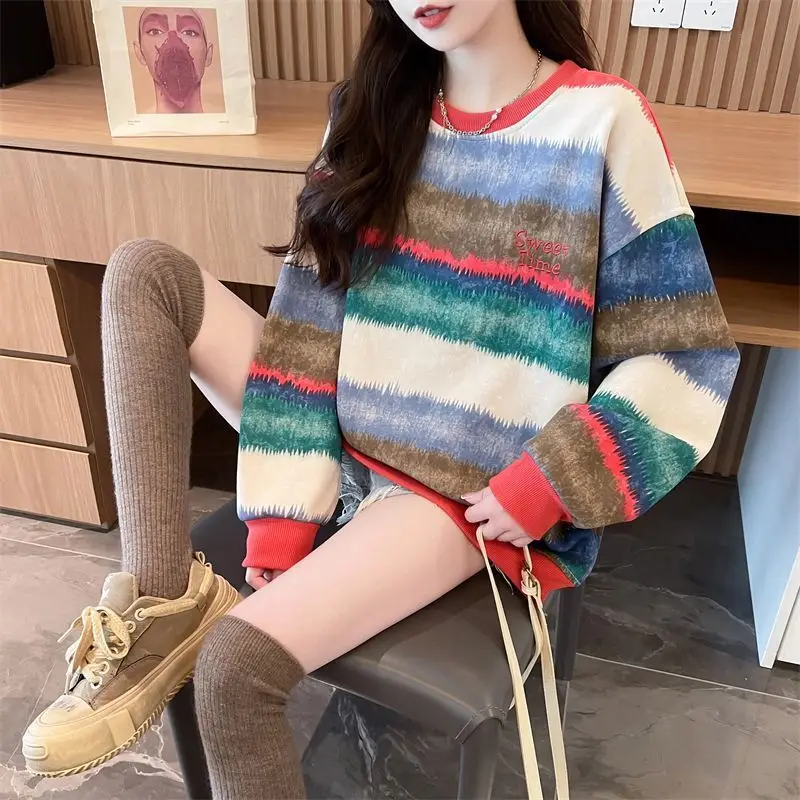 Толстовки в полоску контрастного цвета с градиентом, женские осенне-зимние модные уличные толстовки с круглым вырезом, одежда в стиле хип-хоп
Толстовки в полоску контрастного цвета с градиентом, женские осенне-зимние модные уличные толстовки с круглым вырезом, одежда в стиле хип-хоп