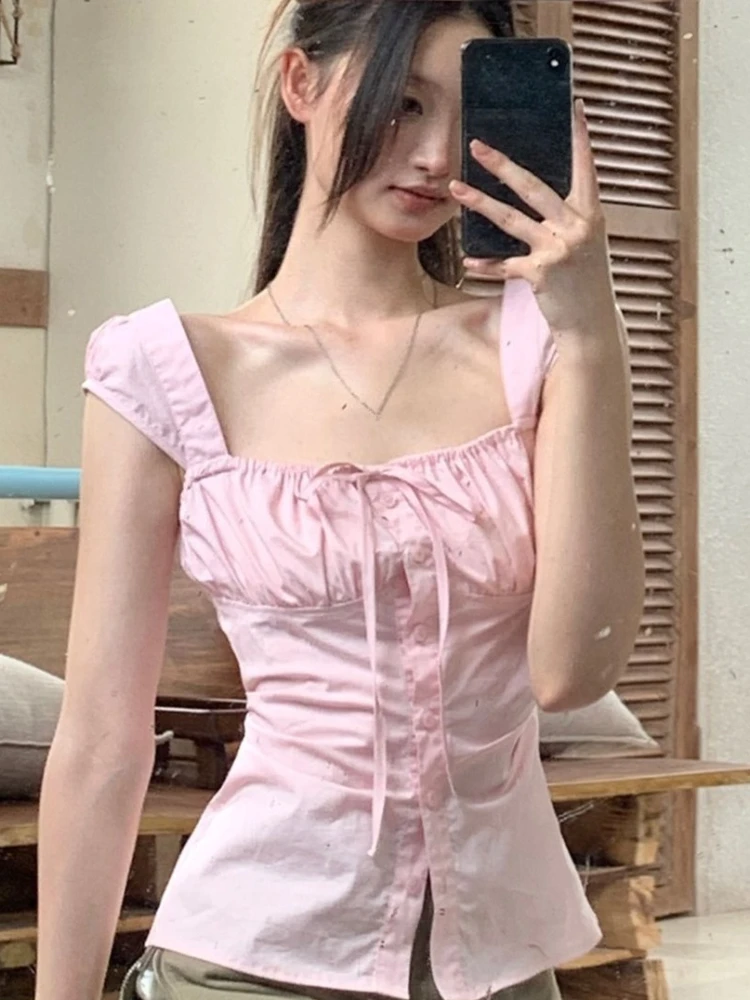 Y2k Aesthetic Squar Collar Women Blouse Summer Vintage Single Breasted Bandage Blusas Harajuku slim Fit Grunge Pleated Tops
Y2k Aesthetic Squar Collar Women Blouse Summer Vintage Single Breasted Bandage Blusas Harajuku slim Fit Grunge Pleated Tops