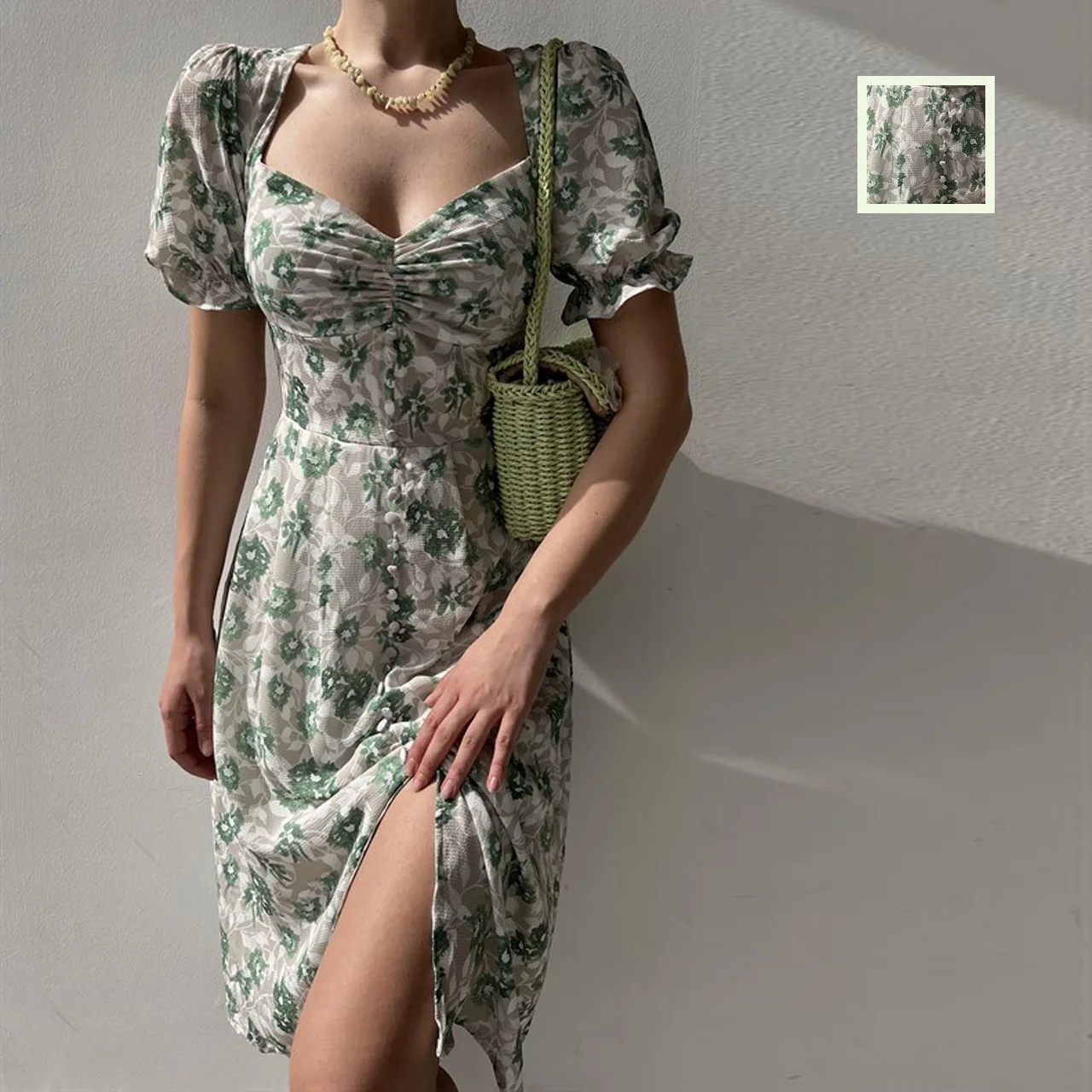 2026 Casual Fashion Trend Spring Summer New Floral Print V-neck Dress 22093 Dress Elegant Midi Beach Y2k、 Femme
2026 Casual Fashion Trend Spring Summer New Floral Print V-neck Dress 22093 Dress Elegant Midi Beach Y2k、 Femme