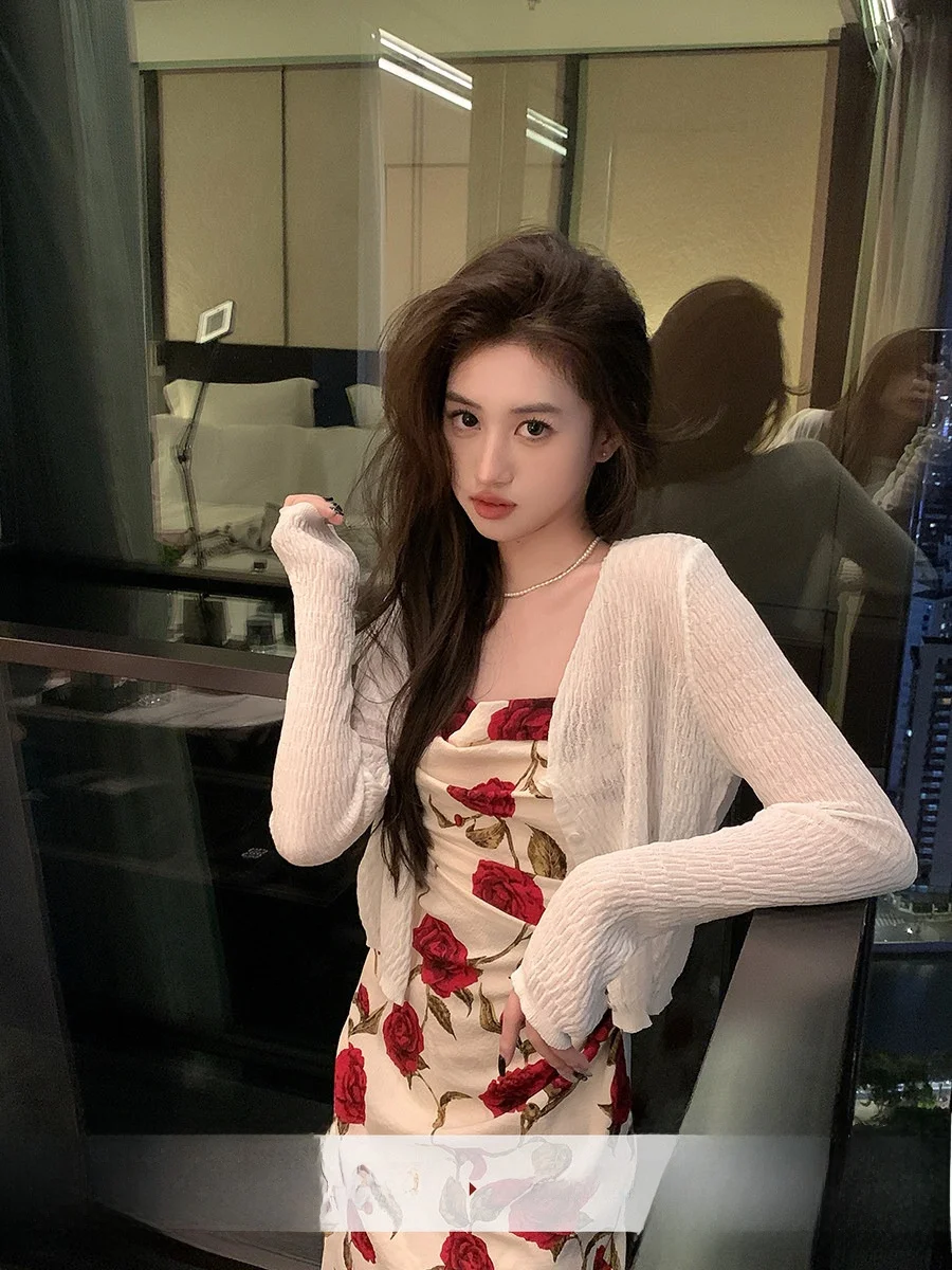 Весна 2025: Новая женская тонкая вязаная кофта-кардиган с защитой от УФ-излучения, стройнящая, милая, элегантная, для повседневной носки, с длинными рукавами
Весна 2025: Новая женская тонкая вязаная кофта-кардиган с защитой от УФ-излучения, стройнящая, милая, элегантная, для повседневной носки, с длинными рукавами