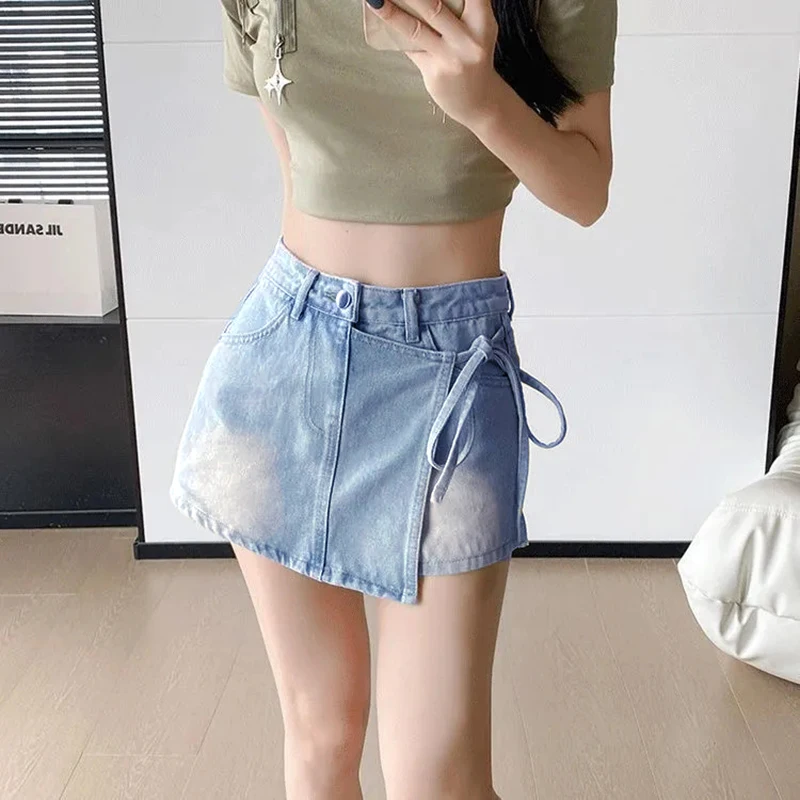 Ins Denim Shorts Women's Spring and Summer New Personalized Waist Straps Irregular Fake Two-piece Hip-wrapped A-word Culottes
Ins Denim Shorts Women's Spring and Summer New Personalized Waist Straps Irregular Fake Two-piece Hip-wrapped A-word Culottes