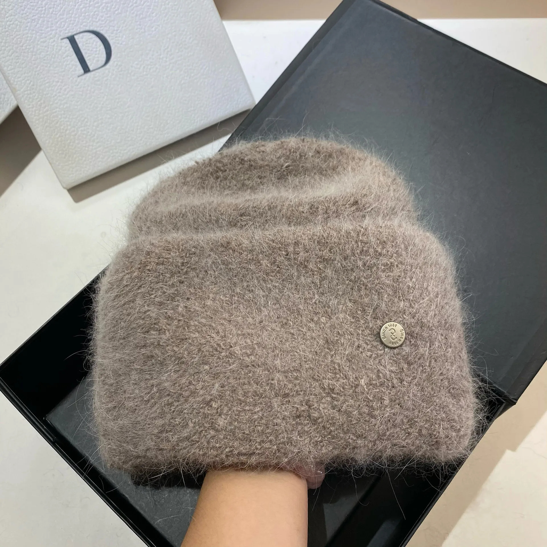 Rabbit Hair Knitted Hat Women Winter Nordic Warm Thickened woolen Angora Soft Warm Knitted Hat Skullies Beanies ear protection
Rabbit Hair Knitted Hat Women Winter Nordic Warm Thickened woolen Angora Soft Warm Knitted Hat Skullies Beanies ear protection