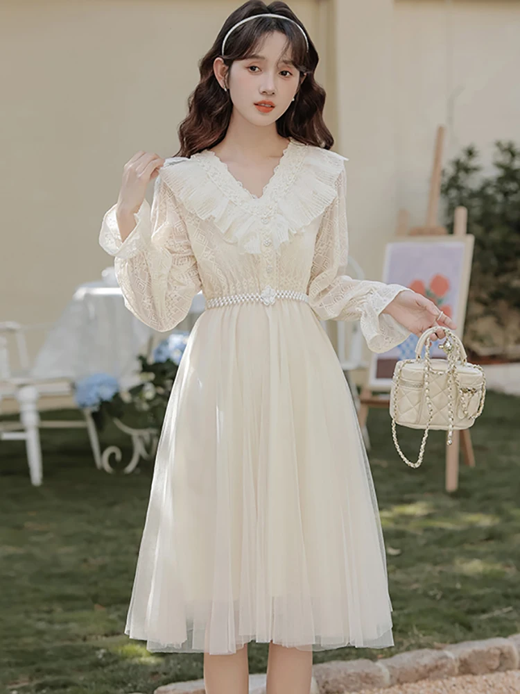 2025 White Mesh Patchwork Jacquard Chic Prom Dress Women Elegant Ruffled Beading V-Neck Dress Spring Summer Elegant New in Dress
2025 White Mesh Patchwork Jacquard Chic Prom Dress Women Elegant Ruffled Beading V-Neck Dress Spring Summer Elegant New in Dress