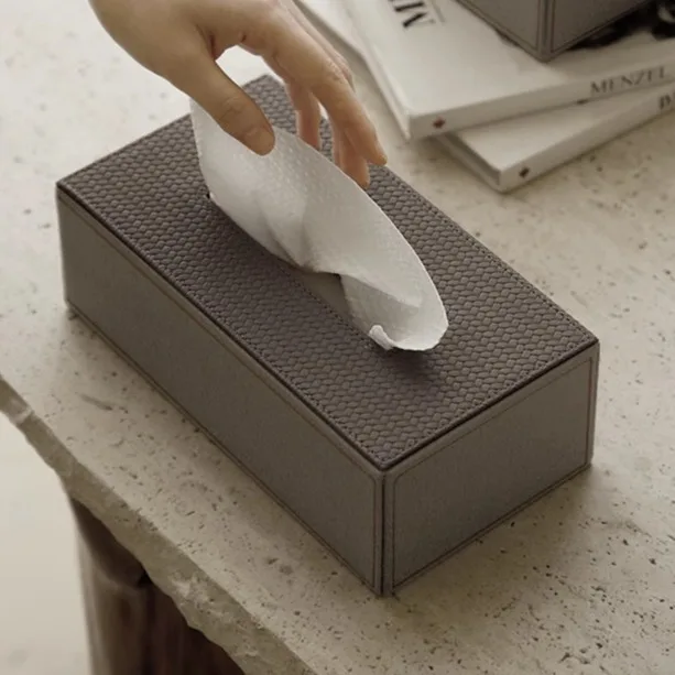 High End Minimalist Tissue Box, High-end Leather Tray, Square Paper Box, Household Ornament
High End Minimalist Tissue Box, High-end Leather Tray, Square Paper Box, Household Ornament