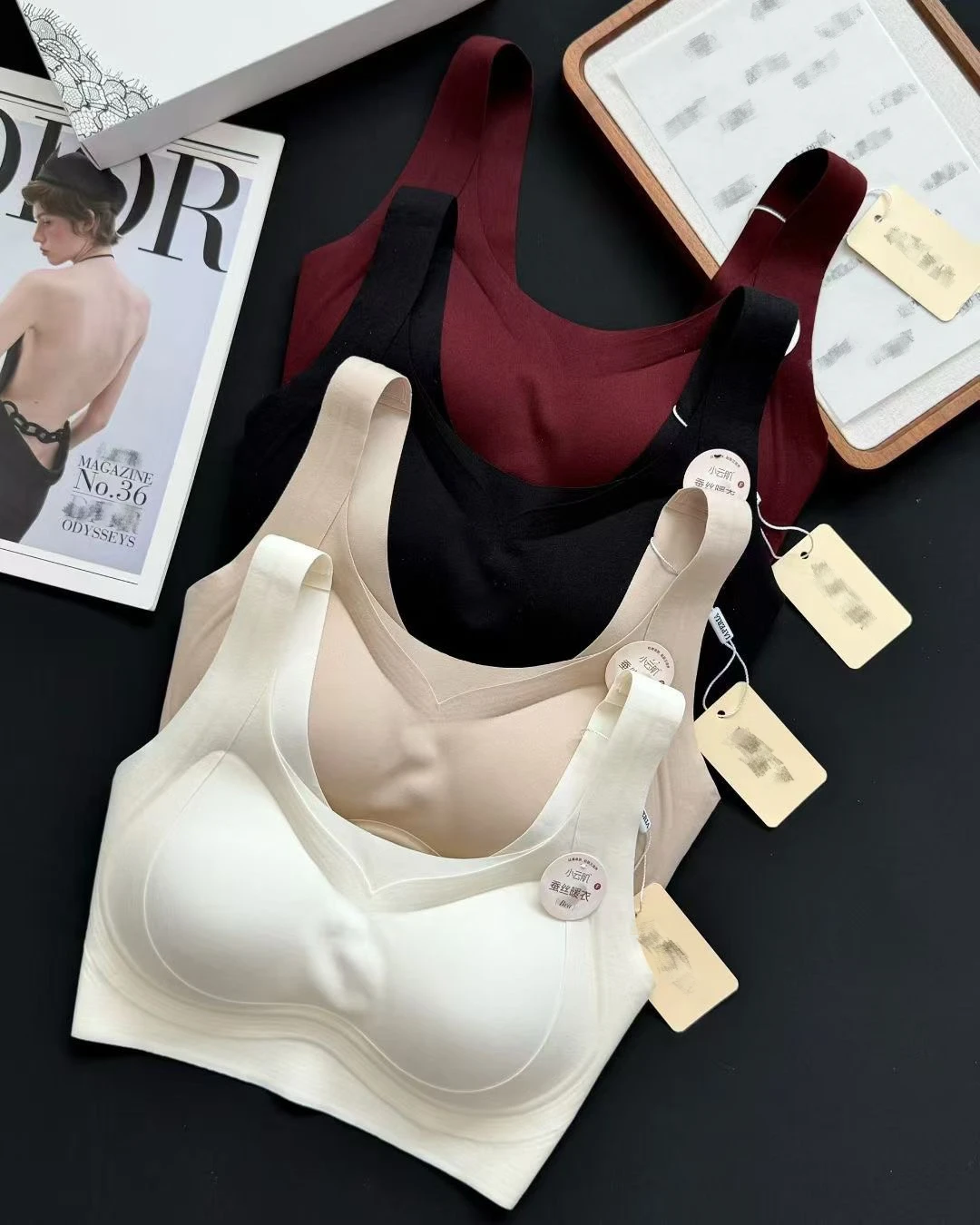 Autumn Winter 3D a Sl Comfortable Bal Vest Sle Underwear Women's Faion Pure Color Breathable Skin Care
Autumn Winter 3D a Sl Comfortable Bal Vest Sle Underwear Women's Faion Pure Color Breathable Skin Care