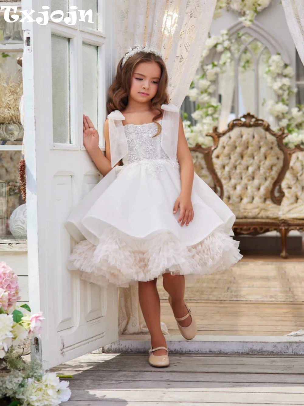 White Glitter Beaded Mini Girls Princess Gown For Stage Performance Summer High Quality Kids Dresses Wedding Guest Outfit
White Glitter Beaded Mini Girls Princess Gown For Stage Performance Summer High Quality Kids Dresses Wedding Guest Outfit