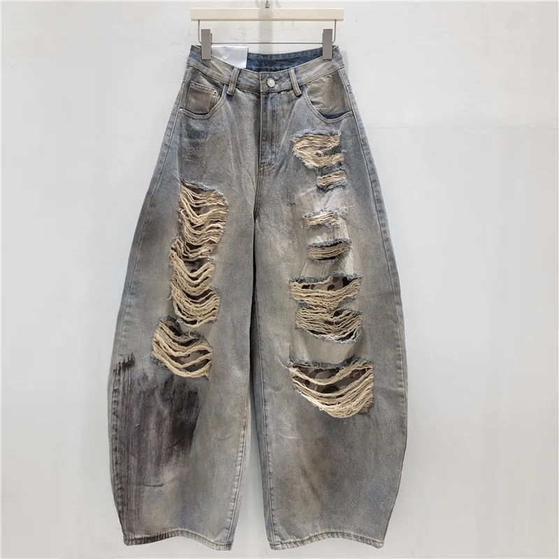 2026 New Street Style Ripped Niche Style Scimitar Jeans Men's and Women's Washed Distressed Loose Denim Pants
2026 New Street Style Ripped Niche Style Scimitar Jeans Men's and Women's Washed Distressed Loose Denim Pants