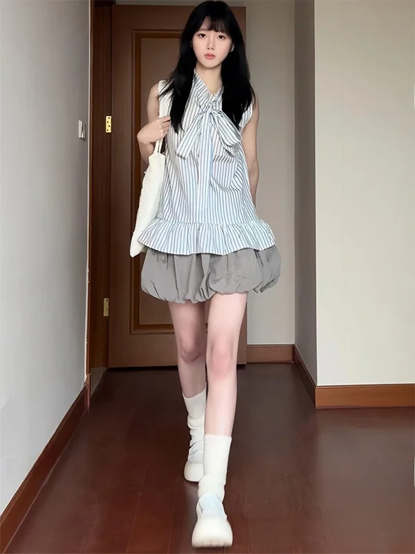 Spicy Girl Summer New Small Design Stripe Sleeveless Shirt Flower Bud Short Skirt Two Piece Set High Waist Knot Cas...
Spicy Girl Summer New Small Design Stripe Sleeveless Shirt Flower Bud Short Skirt Two Piece Set High Waist Knot Cas...