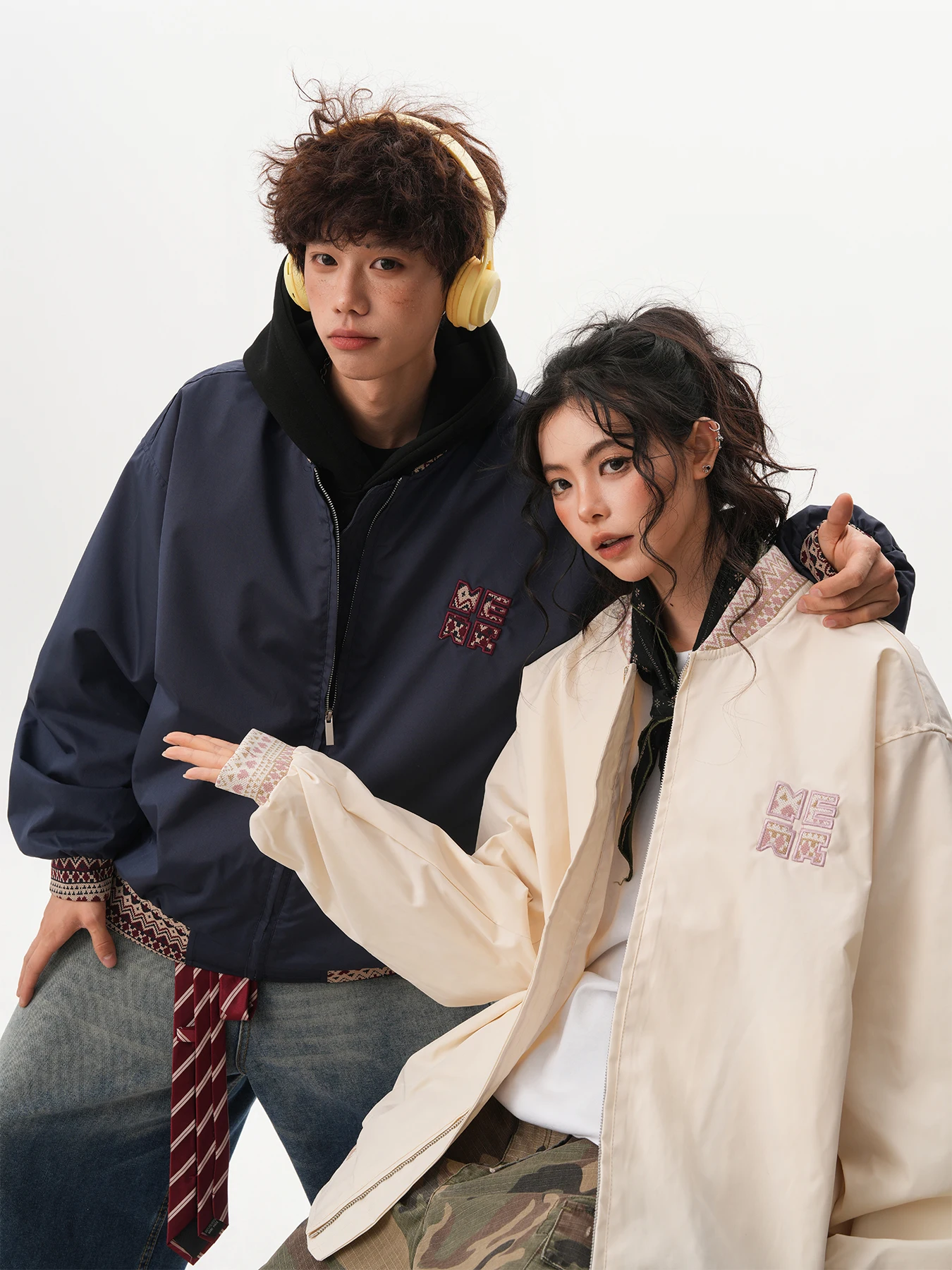 Модный мужской кардиган в стиле пэчворк, повседневная свободная верхняя одежда для работы, осенний сезон, полиэстер, длинный рукав
Модный мужской кардиган в стиле пэчворк, повседневная свободная верхняя одежда для работы, осенний сезон, полиэстер, длинный рукав