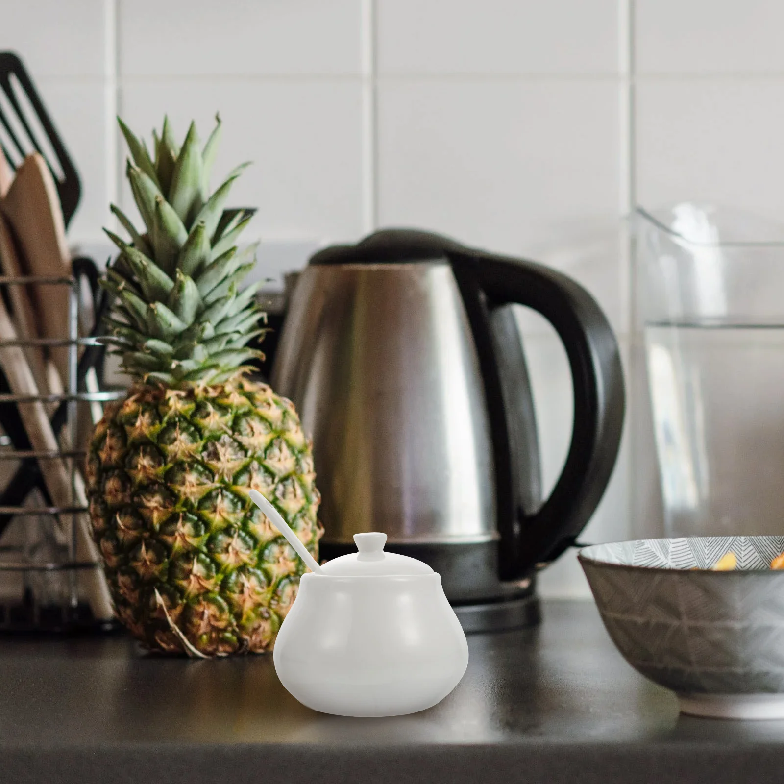 2Pcs Ceramic Condiment Storage Box Premium Material Salt Pepper Sugar Jars White Spice Jars Spice Containers Salt Pots
2Pcs Ceramic Condiment Storage Box Premium Material Salt Pepper Sugar Jars White Spice Jars Spice Containers Salt Pots