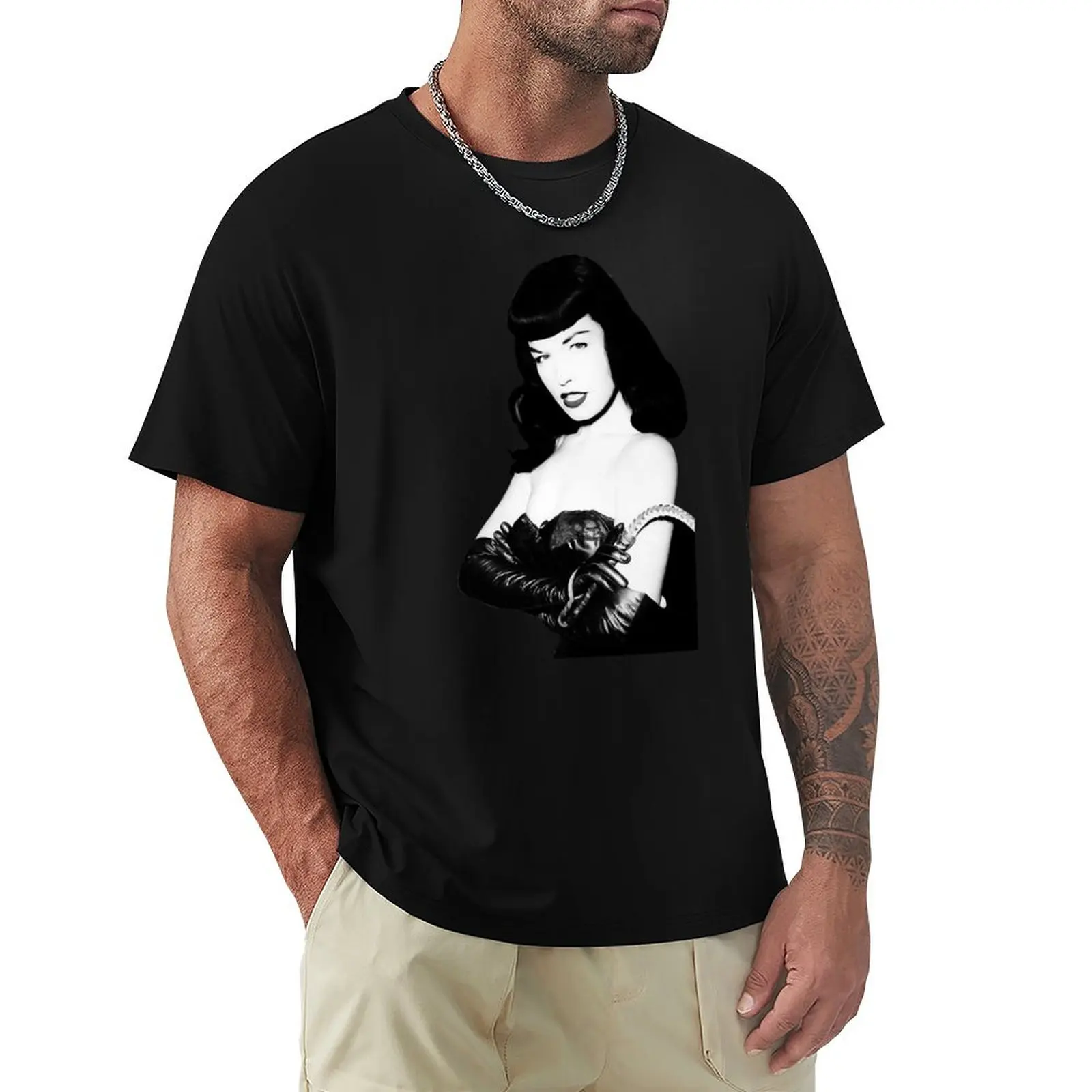 Horror Movie Tee Bettie Mae Page Betty Queen of Pinups Classic Cool Women Love white T-Shirt Basic Solid Color Casual Tee Shirt
Horror Movie Tee Bettie Mae Page Betty Queen of Pinups Classic Cool Women Love white T-Shirt Basic Solid Color Casual Tee Shirt