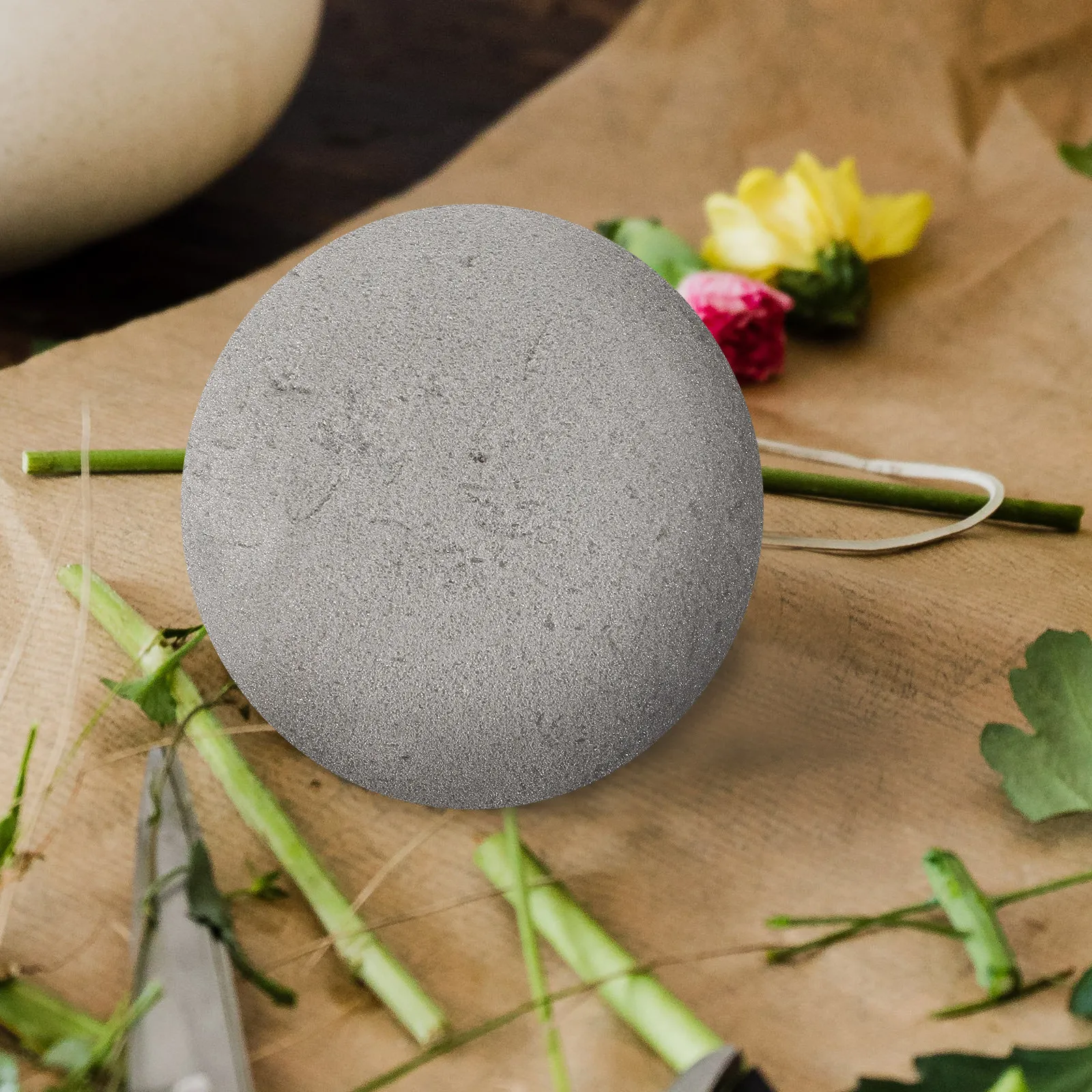 2Pcs Spherical Flower Arrangement Foam Ball Floral Base for DIY Craft Projects Wedding Centerpieces Dried Flower Packaging
2Pcs Spherical Flower Arrangement Foam Ball Floral Base for DIY Craft Projects Wedding Centerpieces Dried Flower Packaging