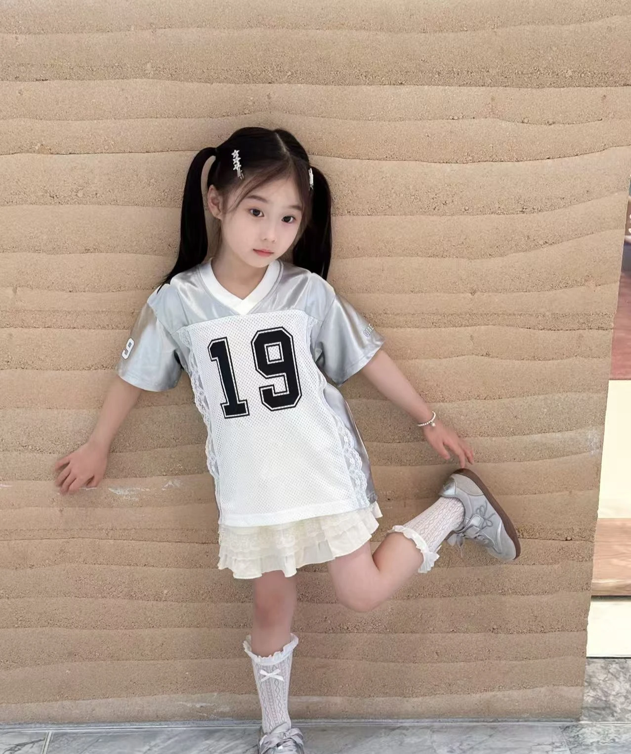 2025 Summer New Children Clothing Korean Girls Quick Drying Short Sleeved T-shirts Children Letter Short Sleeved T-shirt
2025 Summer New Children Clothing Korean Girls Quick Drying Short Sleeved T-shirts Children Letter Short Sleeved T-shirt