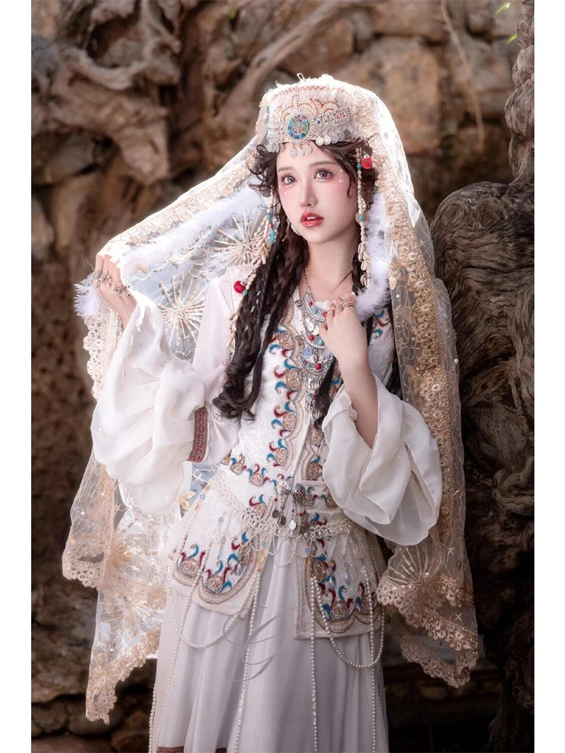New Ethnic Minori Sle Photoaphy Clothing Yunnan Lijiang Ancient Ci Travel oot Traditional Chinese Costume Stage Wear
New Ethnic Minori Sle Photoaphy Clothing Yunnan Lijiang Ancient Ci Travel oot Traditional Chinese Costume Stage Wear