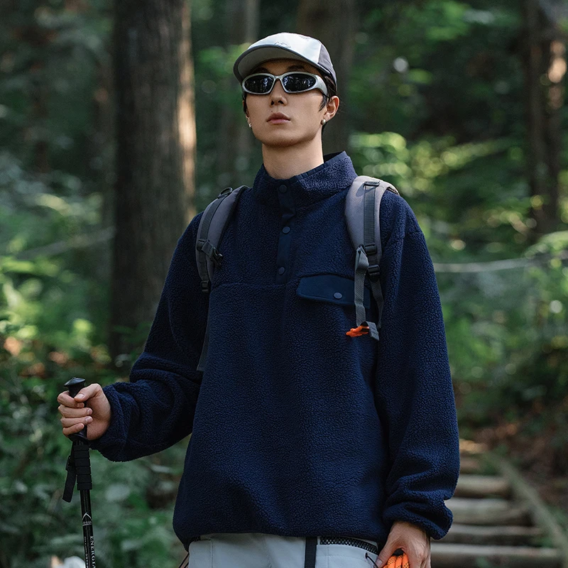 Свободные утолщенные толстовки из вулканино-флиса для пар, мужская зимняя повседневная одежда, удобный теплый топ, новый стиль, верхняя одежда
Свободные утолщенные толстовки из вулканино-флиса для пар, мужская зимняя повседневная одежда, удобный теплый топ, новый стиль, верхняя одежда