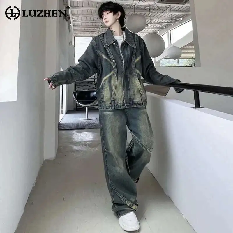 LUZHEN Street 2025 мужская модная джинсовая куртка с лентой, джинсы, стильные персонализированные красивые комплекты из двух предметов LZ8876
LUZHEN Street 2025 мужская модная джинсовая куртка с лентой, джинсы, стильные персонализированные красивые комплекты из двух предметов LZ8876