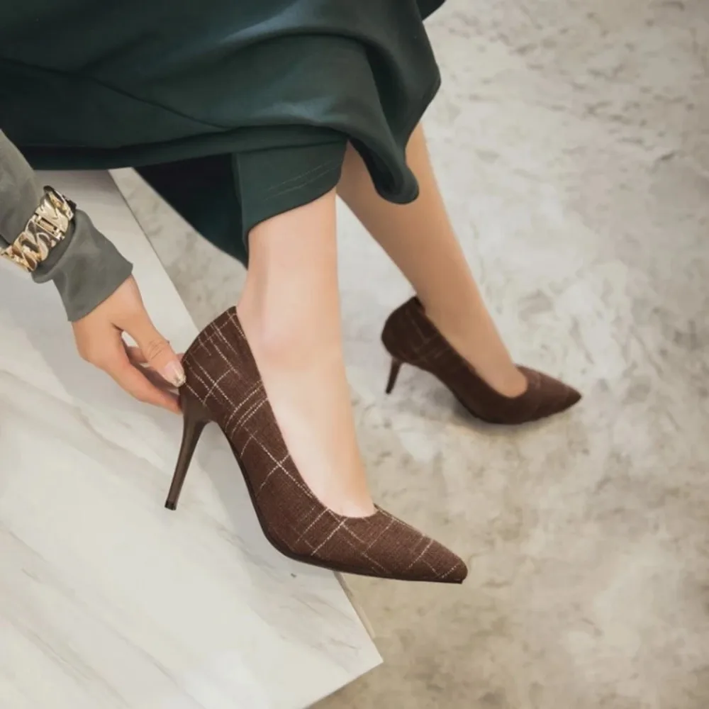Women shoes High Heel Big Size Sale 30-48 Apricot New Fashion Sexy Pointed Toe Pumps Platform Ladies Wedding Party Shoe 181B
Women shoes High Heel Big Size Sale 30-48 Apricot New Fashion Sexy Pointed Toe Pumps Platform Ladies Wedding Party Shoe 181B