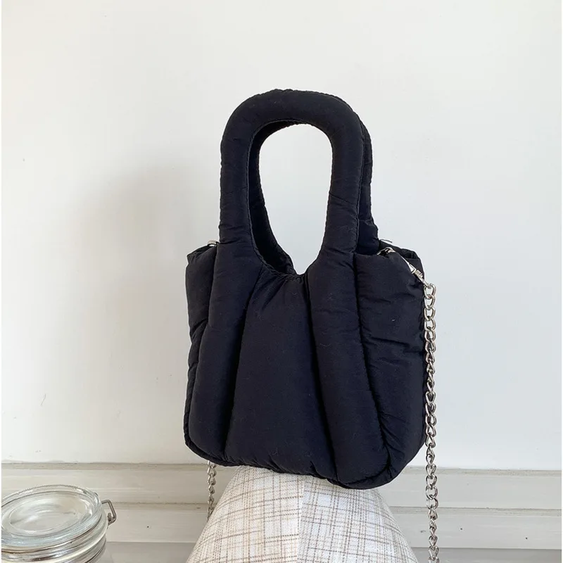 New Korean cloud bag, women's crossbody, fashionable versatile, single shoulder chain bag, women's sense, niche handbag,
New Korean cloud bag, women's crossbody, fashionable versatile, single shoulder chain bag, women's sense, niche handbag,