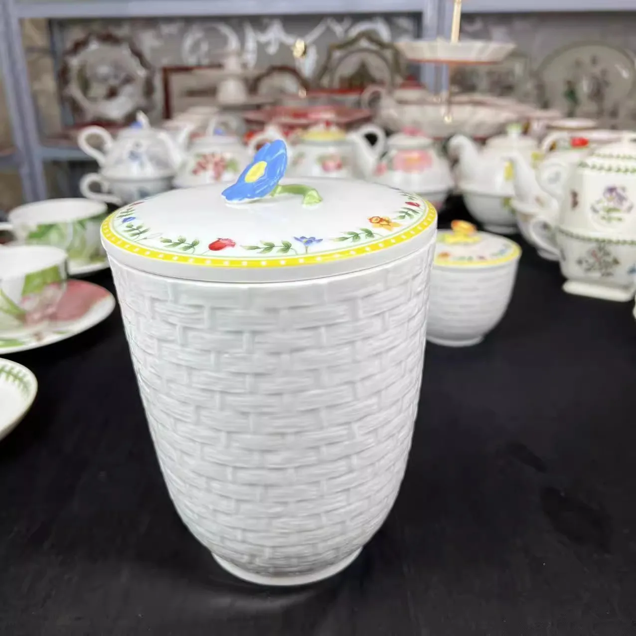 Жесткая фарфоровая посуда, пасхальная весенняя пробуждающая серия, тарелка-тюльпан, тарелка для салата, кофейная чашка, блюдце, ваза, плоская тарелка 3,
Жесткая фарфоровая посуда, пасхальная весенняя пробуждающая серия, тарелка-тюльпан, тарелка для салата, кофейная чашка, блюдце, ваза, плоская тарелка 3,