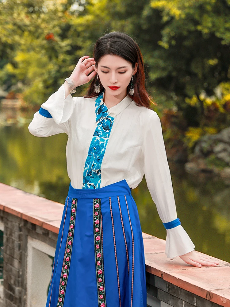 Yang Li Original Design Ethnic Sle New Chinese Long Sve Embroidered Bell Sve Top Women Summer Autumn Cotton irt
Yang Li Original Design Ethnic Sle New Chinese Long Sve Embroidered Bell Sve Top Women Summer Autumn Cotton irt