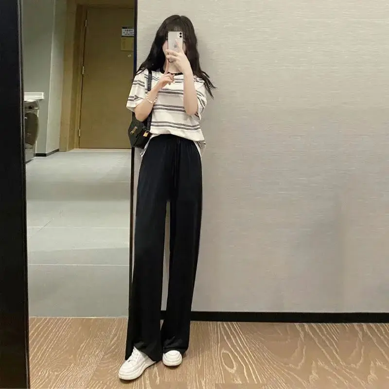 Woman Casual Two Piece Outfits Summer Female Set Stripe Print Top and Pants Ladies Fashion Tracksuit Matching G376
Woman Casual Two Piece Outfits Summer Female Set Stripe Print Top and Pants Ladies Fashion Tracksuit Matching G376