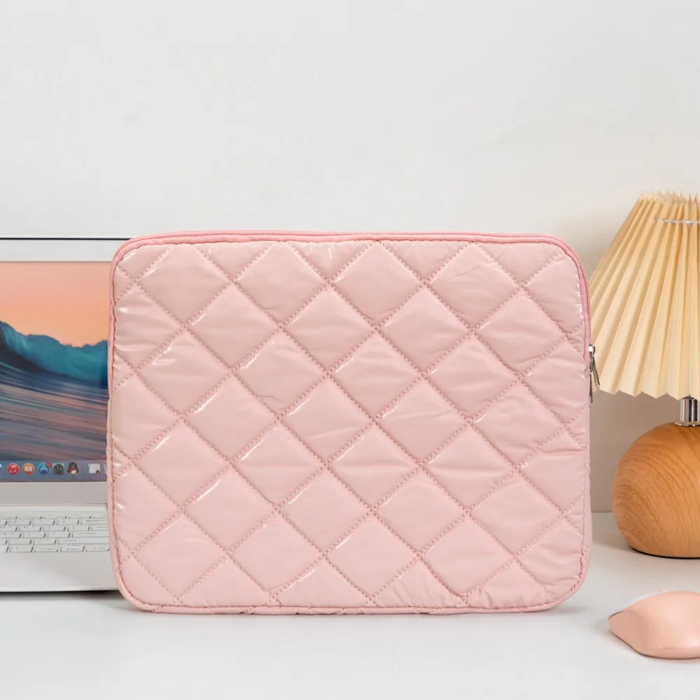 Многофункциональные стеганые дизайнерские компьютерные сумки 11/13/15 дюймов, противоударная сумка для планшета, защитный чехол для планшета
Многофункциональные стеганые дизайнерские компьютерные сумки 11/13/15 дюймов, противоударная сумка для планшета, защитный чехол для планшета