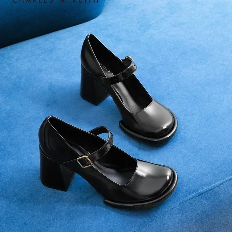New Gothic Platform Mary Jane Shoes 2023 Women Trendy Street Thick Heel Women's Pumps High Quality Ankle Strap Japanese Harajuku
New Gothic Platform Mary Jane Shoes 2023 Women Trendy Street Thick Heel Women's Pumps High Quality Ankle Strap Japanese Harajuku