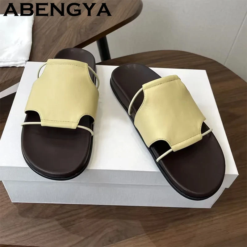 2026 Summer Open Toe Flat Slippers Women Thick Sole Genuine Leather Lazy Mules Outdoor Casual Comfort Beach Slides Shoes Female
2026 Summer Open Toe Flat Slippers Women Thick Sole Genuine Leather Lazy Mules Outdoor Casual Comfort Beach Slides Shoes Female