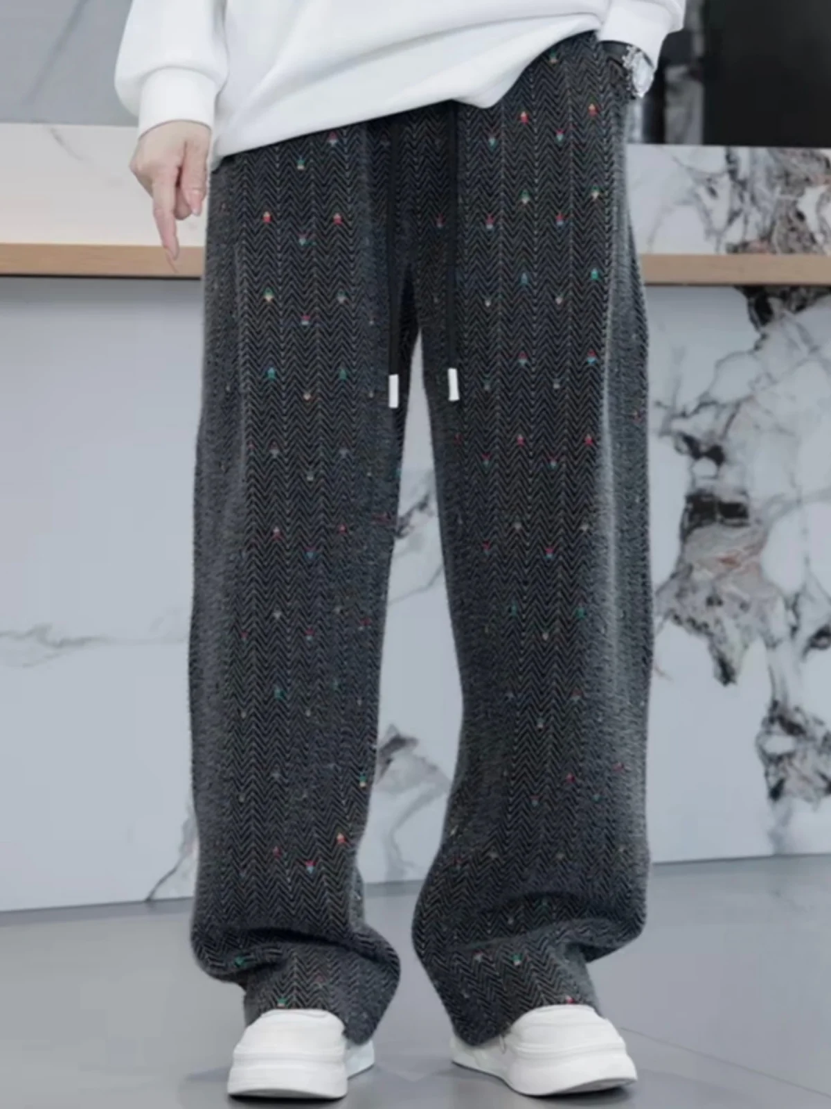 Мужские модные утепленные бархатные брюки прямого кроя, повседневные брюки, осенне-зимние теплые спортивные брюки свободного кроя, удобные
Мужские модные утепленные бархатные брюки прямого кроя, повседневные брюки, осенне-зимние теплые спортивные брюки свободного кроя, удобные